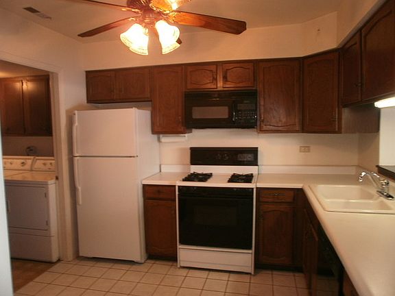 5th image of 8216 Holly Ct #17B
