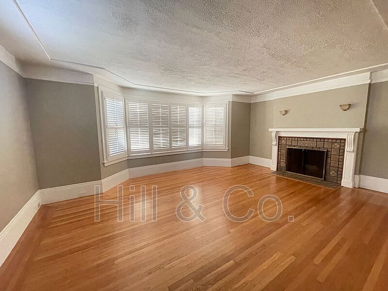 1st image of 138 Dorchester Way