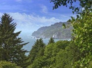 4351 Klamath Beach Rd, Klamath, CA 95548