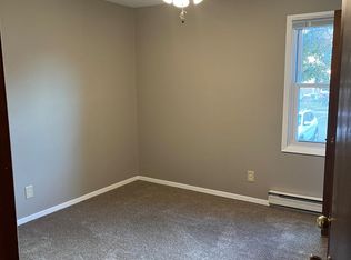1011 State St APT 17, River Falls, WI 54022
