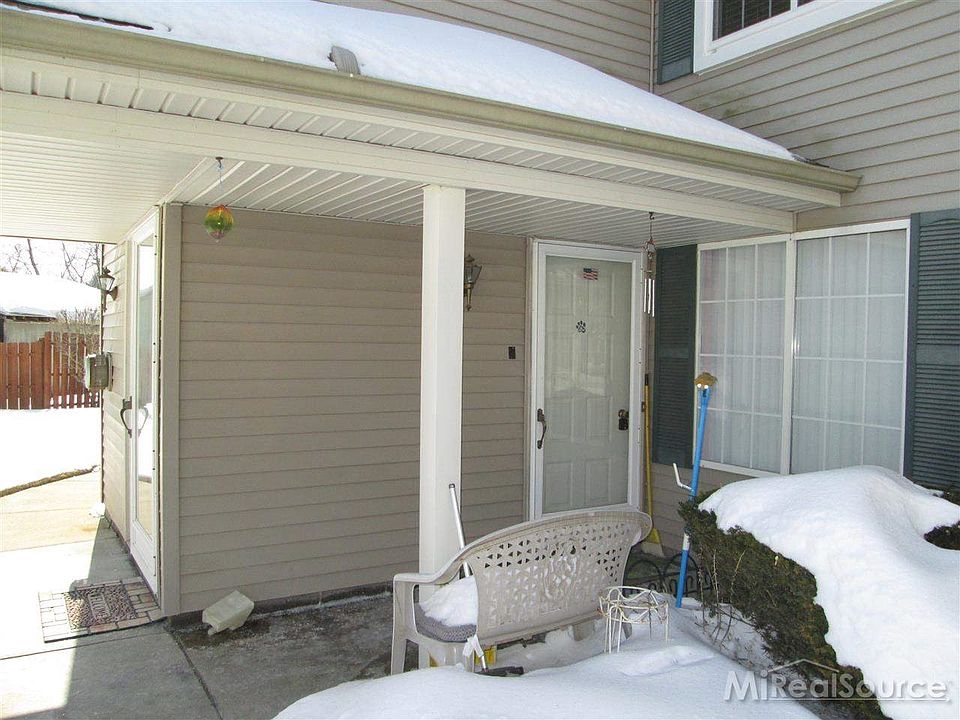 1st image of 878 Saybrook Dr #1