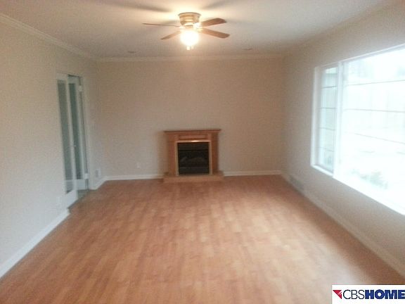 5th image of 102 N Osage St