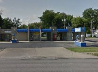 110 W Lincoln Ave, Charleston, IL 61920