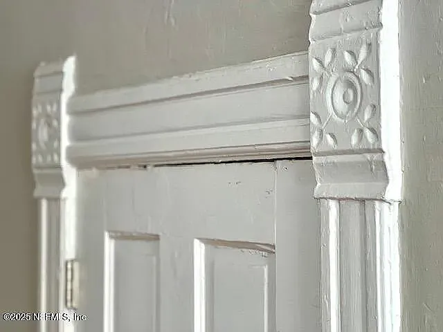 1251 Hubbard St #1 — Photo 7