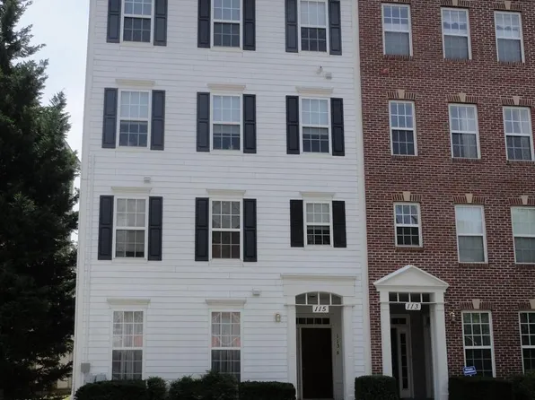 115 Chevy Chase St #115, Gaithersburg, MD 20878