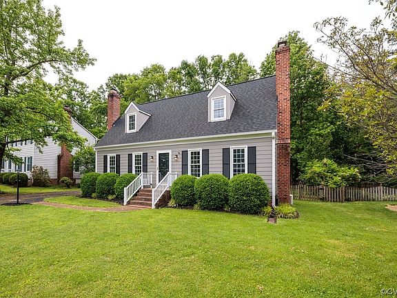 2nd image of 9641 Kingscroft Dr