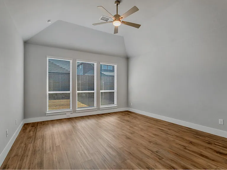 3304 Lake Palestine Rd — Photo 12