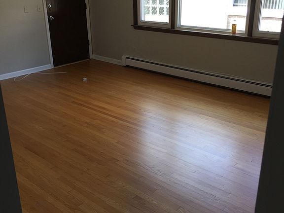 4th image of 3605 N Oconto Ave APT 3E