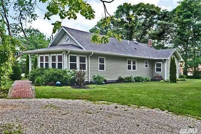 1st image of 216 Snedecor Ave