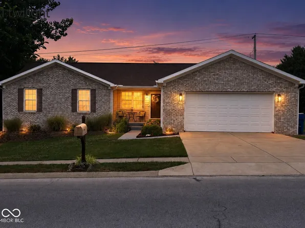 1041 Shadowlawn Ave, Greencastle, IN 46135