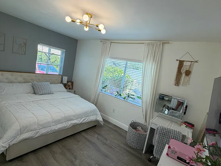 1830 Garfield St — Photo 15