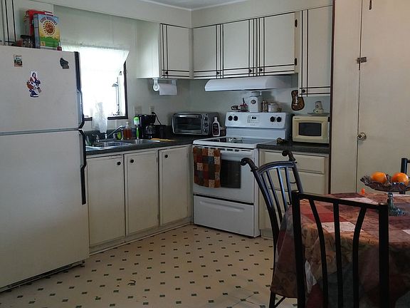 3rd image of 10550 W State Road 84 Lot 201