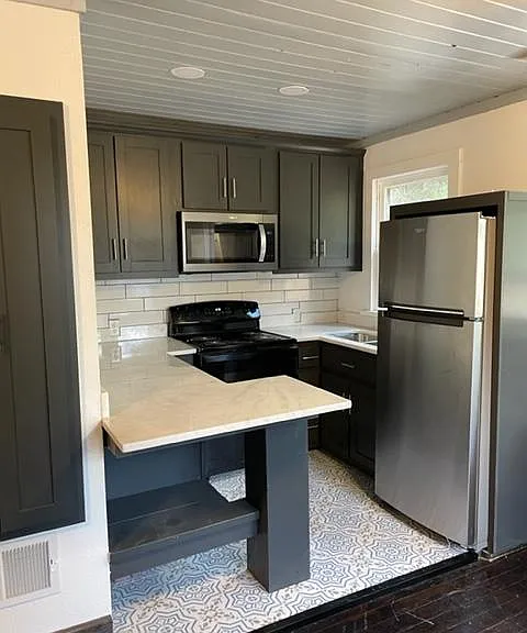 512 E Mulberry Ave #2 — Photo 1