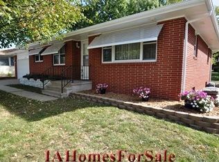 2419 Victoria Dr SW, Cedar Rapids, IA 52404