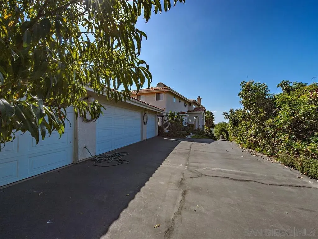Saratoga Estates — Photo 4