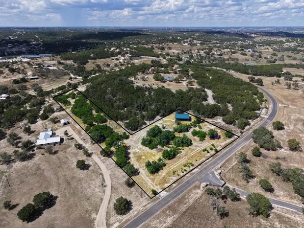 233 Deer Park Ln, Kerrville, TX 78028