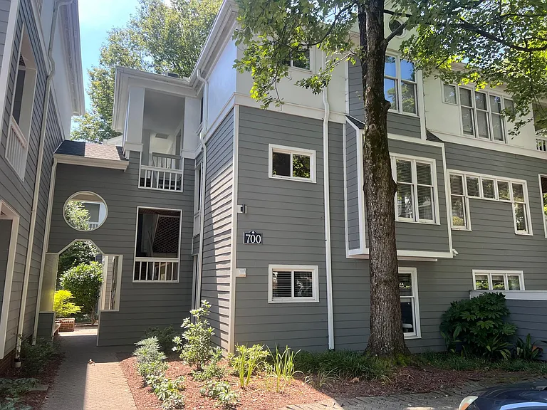 700 Bishops Park Dr #207 — Photo 12