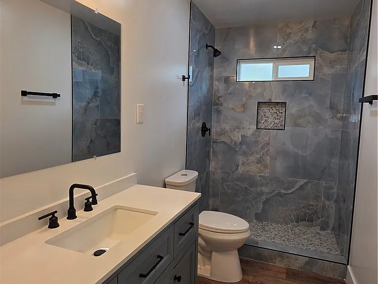 558 Atlantic City Ave #B — Photo 7