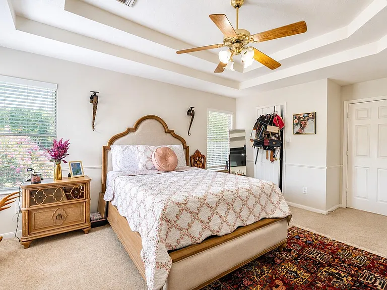 210 Windrift Ct — Photo 30