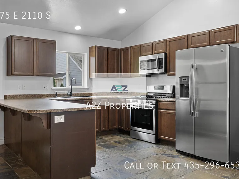 475 E 2110 S — Photo 9