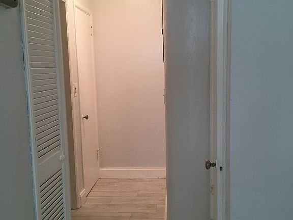 3rd image of 505 S Ocean Dr APT A4