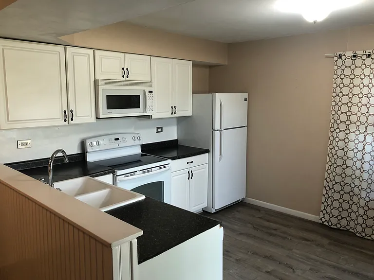 658 Beth Ct — Photo 7