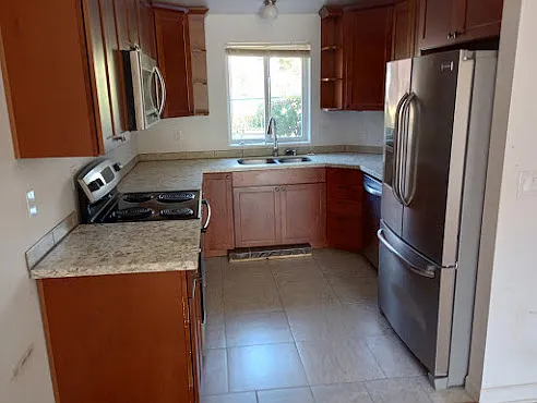 3 bed, 1500 sqft, $3,040 — Photo 2