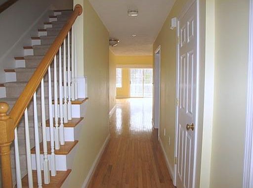 2nd image of 877 Auburnville Way APT C4