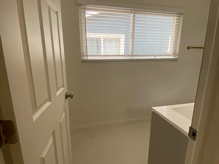 3876 Maui Dr — Photo 1