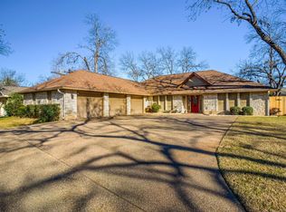 330 Columbine St, Meadowlakes, TX 78654