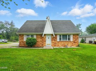 1572 S Clinton St, Defiance, OH 43512