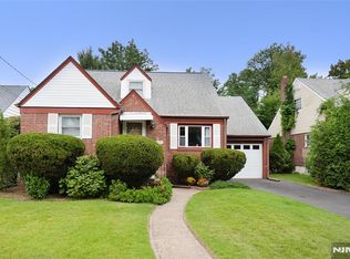 39-39 Brookside Avenue, Fair Lawn, NJ 07410