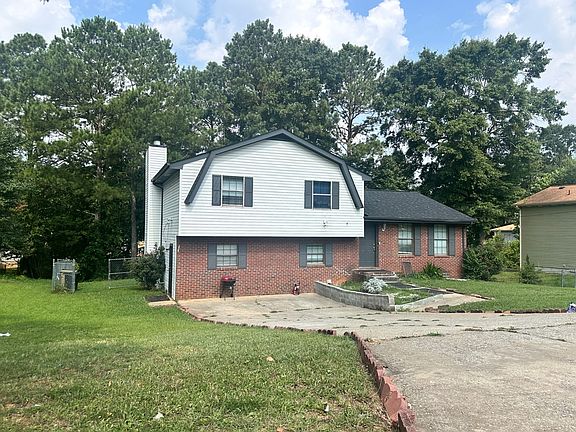 2nd image of 5893 Nell Ln