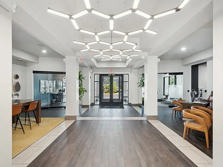 Arrive Brentwood I & II — Photo 49