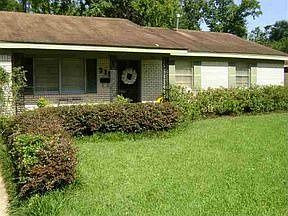 1st image of 315 Armstrong Dr