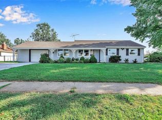 402 Saint Joseph Ave, O'Fallon, MO 63366