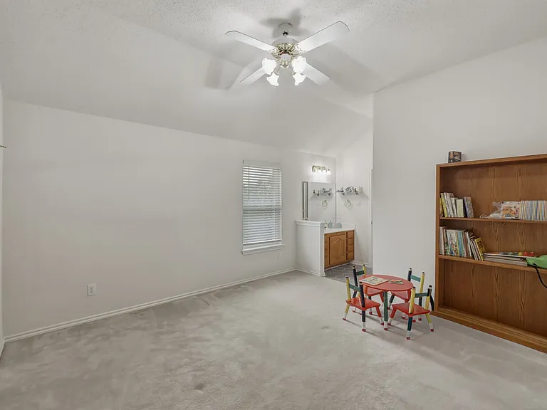 7612 Oak Knoll Dr — Photo 26