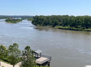 444 Riverfront Plz APT 801, Omaha, NE 68102