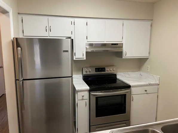 720C Powell Dr, Raleigh, NC 27606