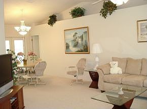 4th image of 3020 E Berwick Ct
