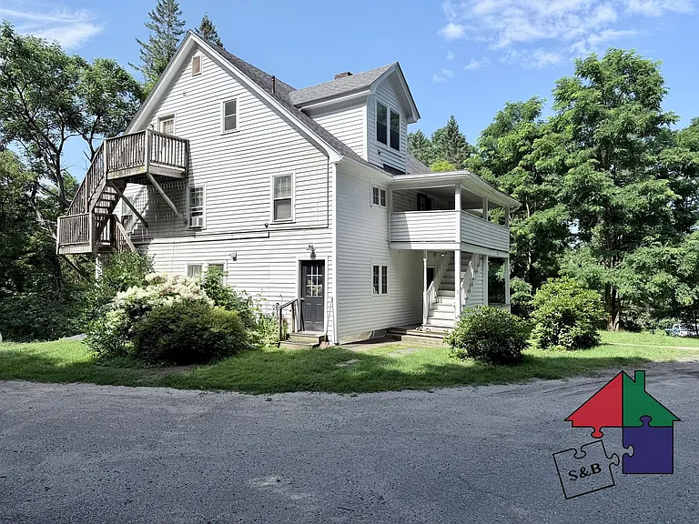 110 Northfield St — Photo 22