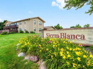 5800 Wilshire Ct UNIT C, Hanover Park, IL 60133
