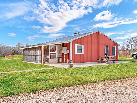 3rd image of 1791B Westbrook Rd