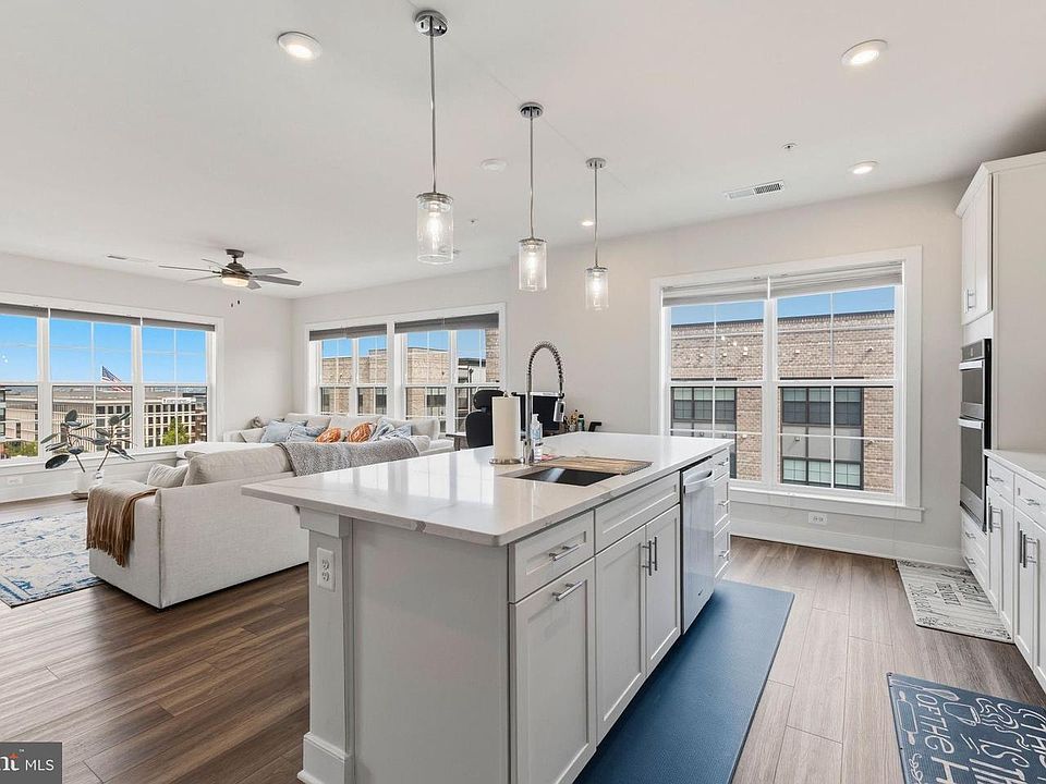 1st image of 104 Saint Ives Pl Unit 401