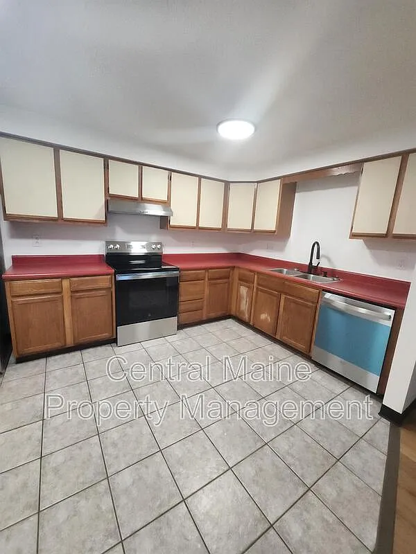 2 bed, 1.0 bath, 900 sqft, $1,650 — Photo 1