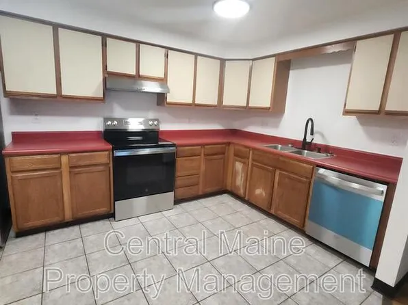 5 Irene St #2, Lewiston, ME 04240