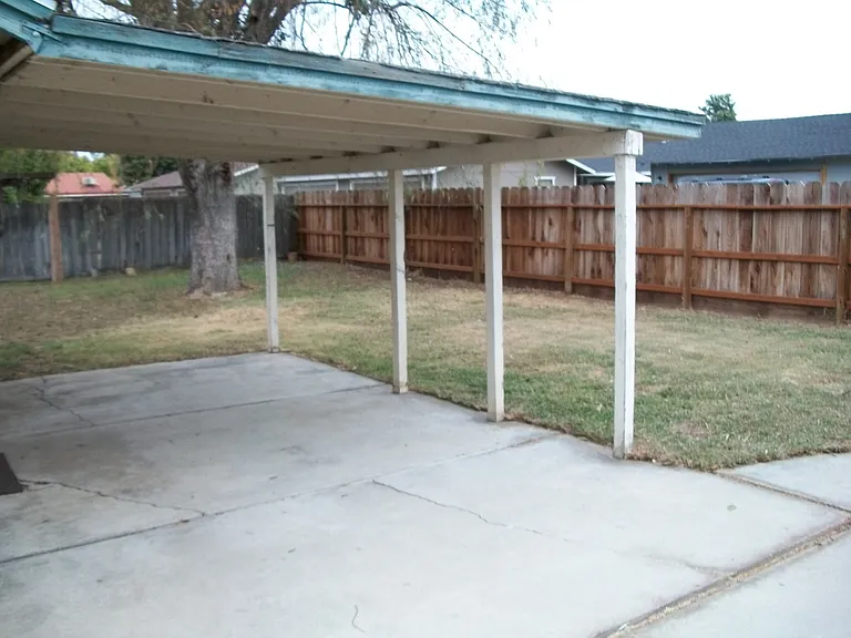 3250 Austin Ave — Photo 12