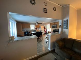 965 Pontiac Dr, Lake Orion, MI 48362