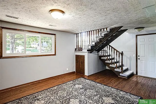 10734 Borman Cir — Photo 9