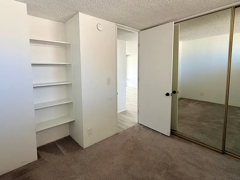 2121 Ala Wai Blvd #1702 — Photo 15